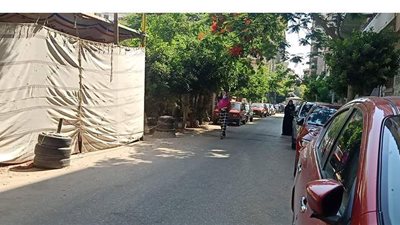 الأمن يطوق محيط لجان الثانوية في الدقهلية لمنع تواجد  أولياء الأمور | فيديو