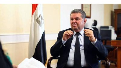 قطاع الأعمال:  تصفية أى شركة تحقق  خسائر  لأكثر من 3 سنوات