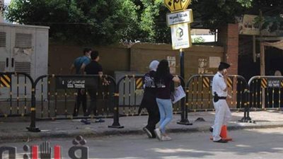 لجنة امتحانات الثانوية العامة تسمح لطالب بـ