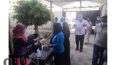 انتظام دخول الطلاب إلي لجان الامتحانات لأداء الفيزياء والتاريخ بمطروح