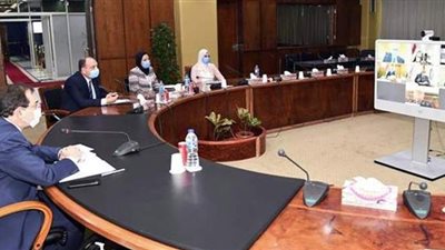 وزير البترول يشهد توقيع عقود إنشاء مجمع أنوبك للتكرير بأسيوط