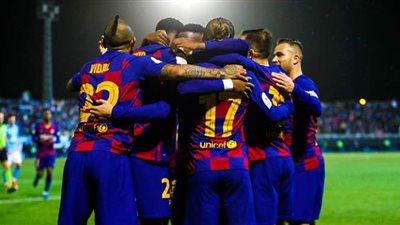 ميسي يقود هجوم برشلونة أمام إسبانيول في الديربي