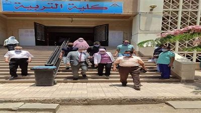 نائب رئيس جامعة بنها لشئون التعليم يتفقد امتحانات الفرق النهائية