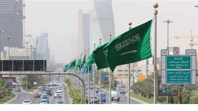 عكاظ: جواز السفر السعودي يتيح الدخول إلى 77 دولة بدون تأشيرة