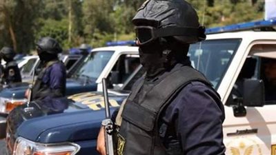 تركه في القطار  وحيدا. .  هكذا تخلص الأب من ابنه المعاق إرضاء لزوجته الجديدة