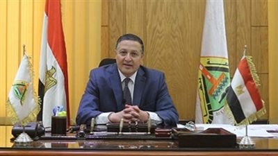 جامعة بنها تصرف750 جنيها مكافآت للعاملين بمناسبة عيد الأضحي