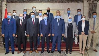 وزير الرياضة يجتمع بمجلس إدارة الاتحاد العام لمراكز شباب مصر.. وأحمد الديب عضوا