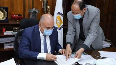 محافظ قنا : إنشاء أكبر مجمع داجني بالمحافظة على مساحة 2500 فدان