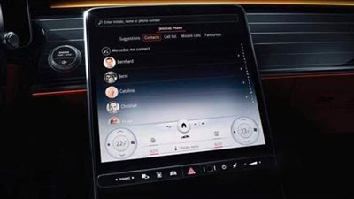 مرسيدس  تعتمد على التشغيل باللمس