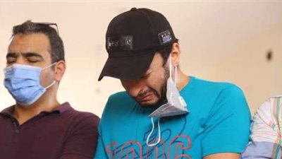 خليفة  معزيا حمادة هلال في وفاة والدته : 