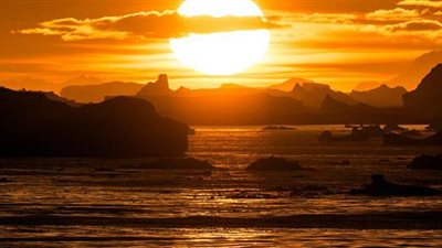 المشتري وزحل  يتقابلان مع الشمس  في سماء القاهرة ١٤ يوليو