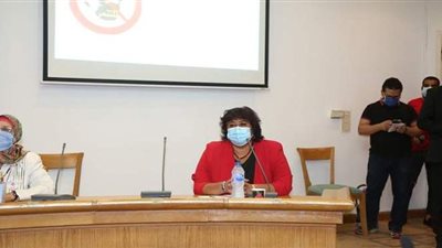 وزيرة الثقافة تشارك فى أولى ندوات 