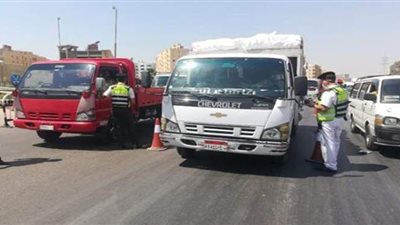 أجهزة الأمن تضبط 2233 سائق نقل جماعي لعدم الالتزام بارتداء الكمامات