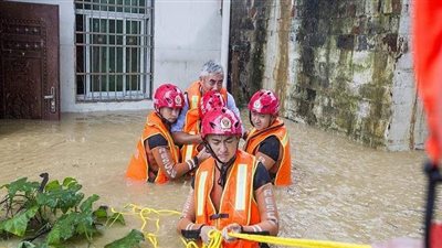الفيضانات تشرد  أكثر من 30 مليون شخص وتخلف 140 قتيلا ومفقودا بالصين| صور
