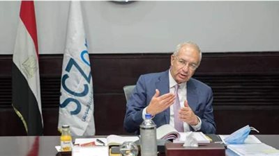 خمسة مشروعات جديدة وافقت عليها اقتصادية القناة | صور