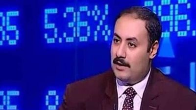خبير:  توقعات باستمرار الحركة العرضية  أعلى مستوى  الدعم  ١٠٥٦٠ نقطة