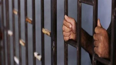 الأموال العامة تضبط 12 شخصا فى قضايا بتعاملات 5 ملايين