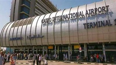 مطار القاهرة يستقبل 15 رحلة طيران لعودة 2538 مصريا