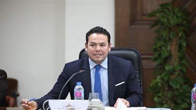 استطلاعان بشأن 