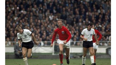 عانى من الخرف وشقيق أسطورة مانشستر.. 5 معلومات عن نجم انجلترا الراحل