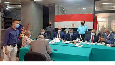 اللجنة الانتخابية بالدقهلية: استقبلنا أوراق ٨ مرشحين لمجلس الشيوخ |