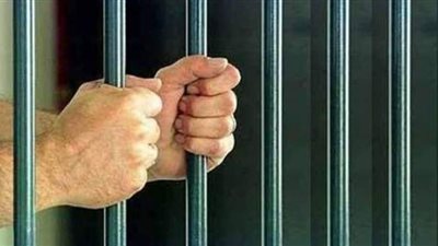 تجديد حبس مسجل خطر بتهمة حيازة أقراص مخدرة بالأزبكية