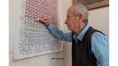 في انتظار الفرج .. مربعات عم سميح تؤنسه في غياب نجله الأسير الفلسطيني