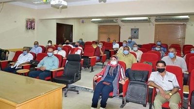 تعليم بورسعيديشارك باجتماع تقييم  امتحانات الثانوية العامة عبر تقنية الفيديو