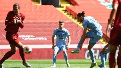 محمد صلاح يشارك في تعادل ليفربول مع بيرنلي