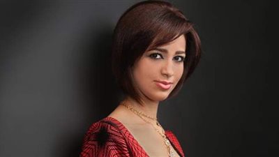 رنا سماحة تتألق بغناء 