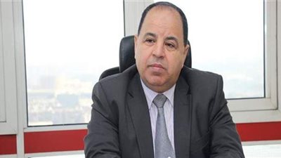 رحلة «الضرائب» في 6 سنوات.. 3 وزراء مالية رفعوا إيراداتها من 260 مليار جنيه إلى قرابة تريليون جنيه