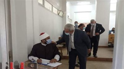 نائب رئيس جامعة الأزهر للوجه القبلي بأسيوط يتفقد لجان امتحانات الفرق النهائية