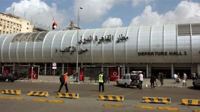 مطار القاهرة يستقبل 15 رحلة جوية لعودة 2441 راكبا