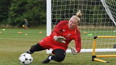 أفضل لاعبة في ليفربول صوفي برادلي تقرر ترك فريق الريدز/ فيديو