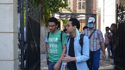 طلاب الثانوية بقصر الدوبارة: امتحان الكيمياء سهل لكن به بعض النقاط الصعبة | فيديو