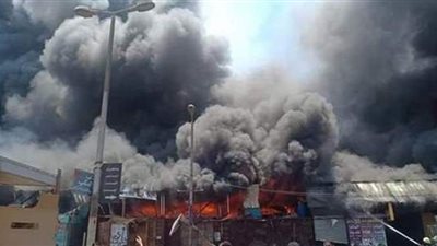 التفاصيل الكاملة لحريق سوق توشكى بحلوان.. 20 سيارة إطفاء تشارك في إخماد النيران.. والخسائر بملايين الجنيهات | فيديو
