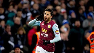 تريزيجيه يسجل هدفين ويقود أستون فيلا لفوز هام على كريستال بالاس بالدوري