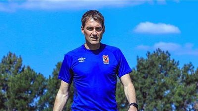 فايلر يخصص فقرة لتدريب اللاعبين على العرضيات.. وتقسيمة بمشاركة الحراس