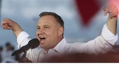 رئيس بولندا  أندريه دودا يعلن فوزه في الانتخابات