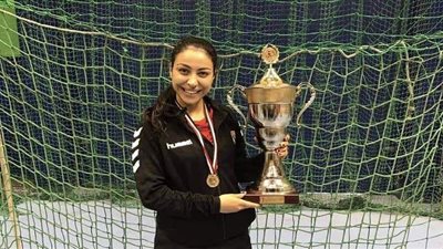 سارة الخولي: عائلتي وراء تألقي في ملاعب كرة اليد وتمنيت أن أكون شيف