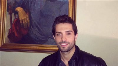 بالصور.. المطرب «محمد باش» يزور منزل عبد الحليم حافظ