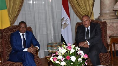 بالصور.. وزير الخارجية يبحث الأوضاع في ليبيا مع نظيره الكونغولي