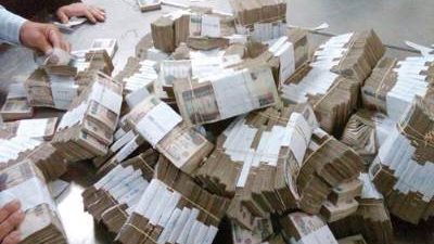 إحباط تهريب ربع مليون جنيه بميناء نويبع