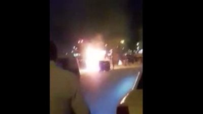 بالفيديو.. لحظة التهام النيران لـ«توك توك» في الشرقية