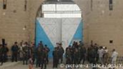 قصص معاناة السجينات في اليمن