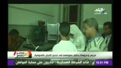 بالفيديو..عروسان يدليان بصوتهما على أنغام «بشرة خير» بالمنوفية