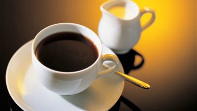 أطعمة ومشروبات يفضل تجنبها أثناء الإفطار