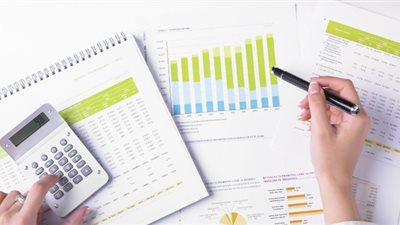 محلل فلسطيني: عدم ضبط الأسعار وراء الركود الاقتصادي