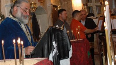 الكنيسة الأرثوذكسية فى لندن تقيم قداس عيد الميلاد