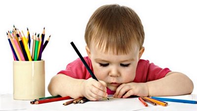 5 خطوات تساعدك في تطوير مهارات الكتابة لدى طفلك